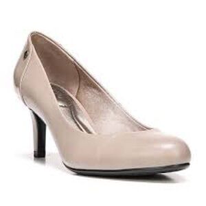LIFESTRIDE Soft System Lively Tan Taupe Patent Leather Heel Pumps Womens 10M